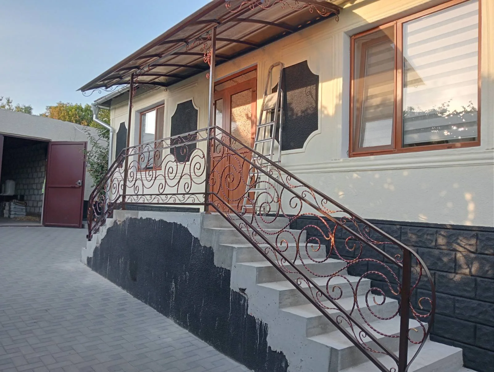 Copertină metalică — model de referință C267
