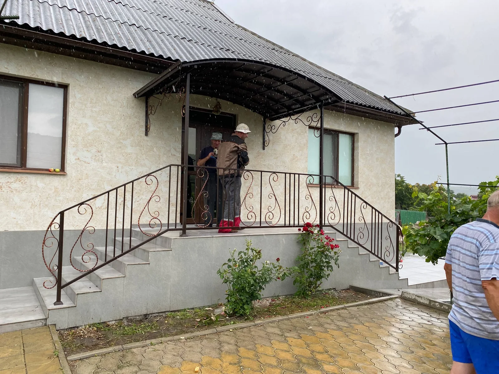 Copertină pentru intrare — model de referință C342