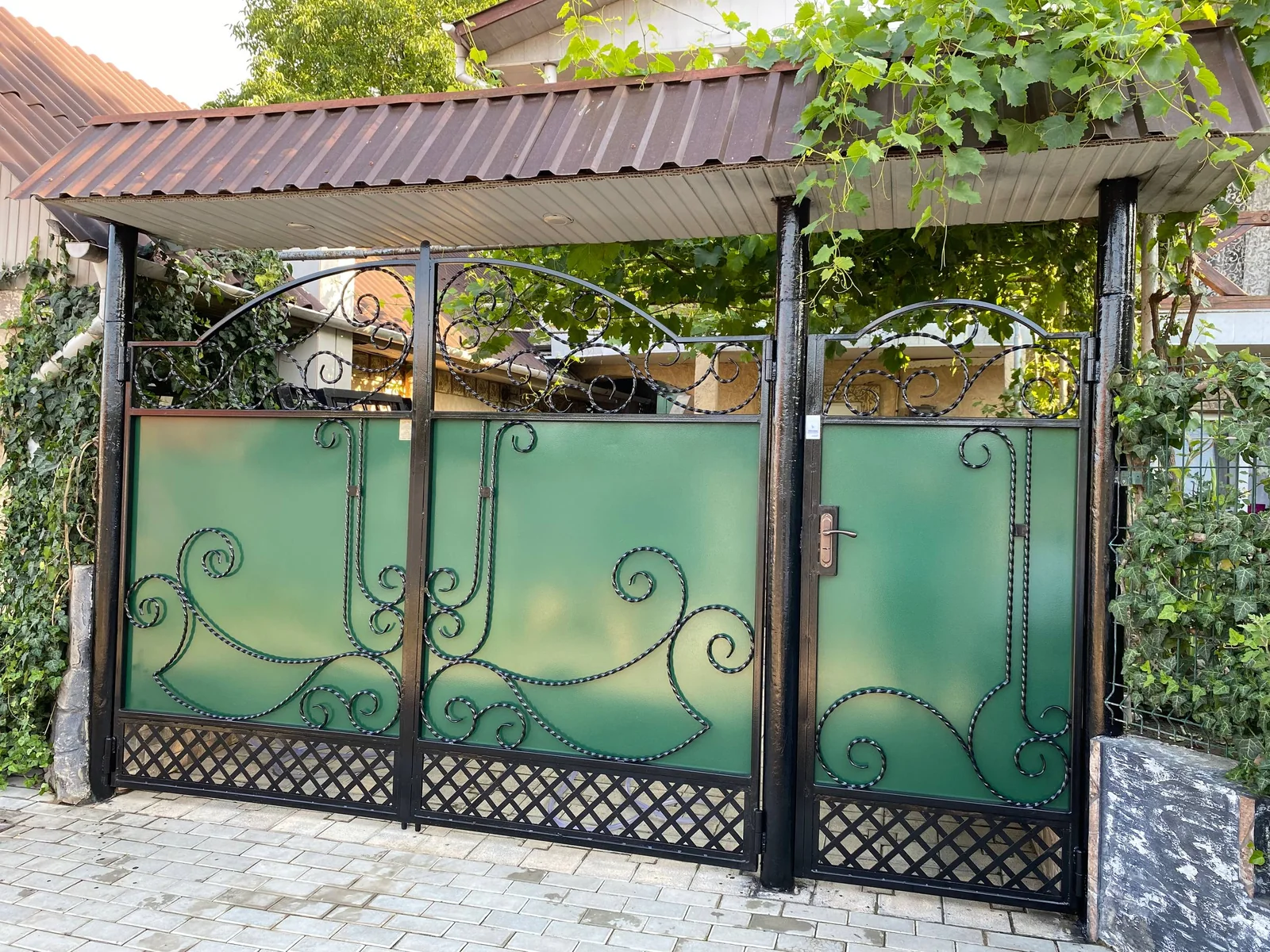 Porți P127 — fotografie din portofoliul gardporti.md