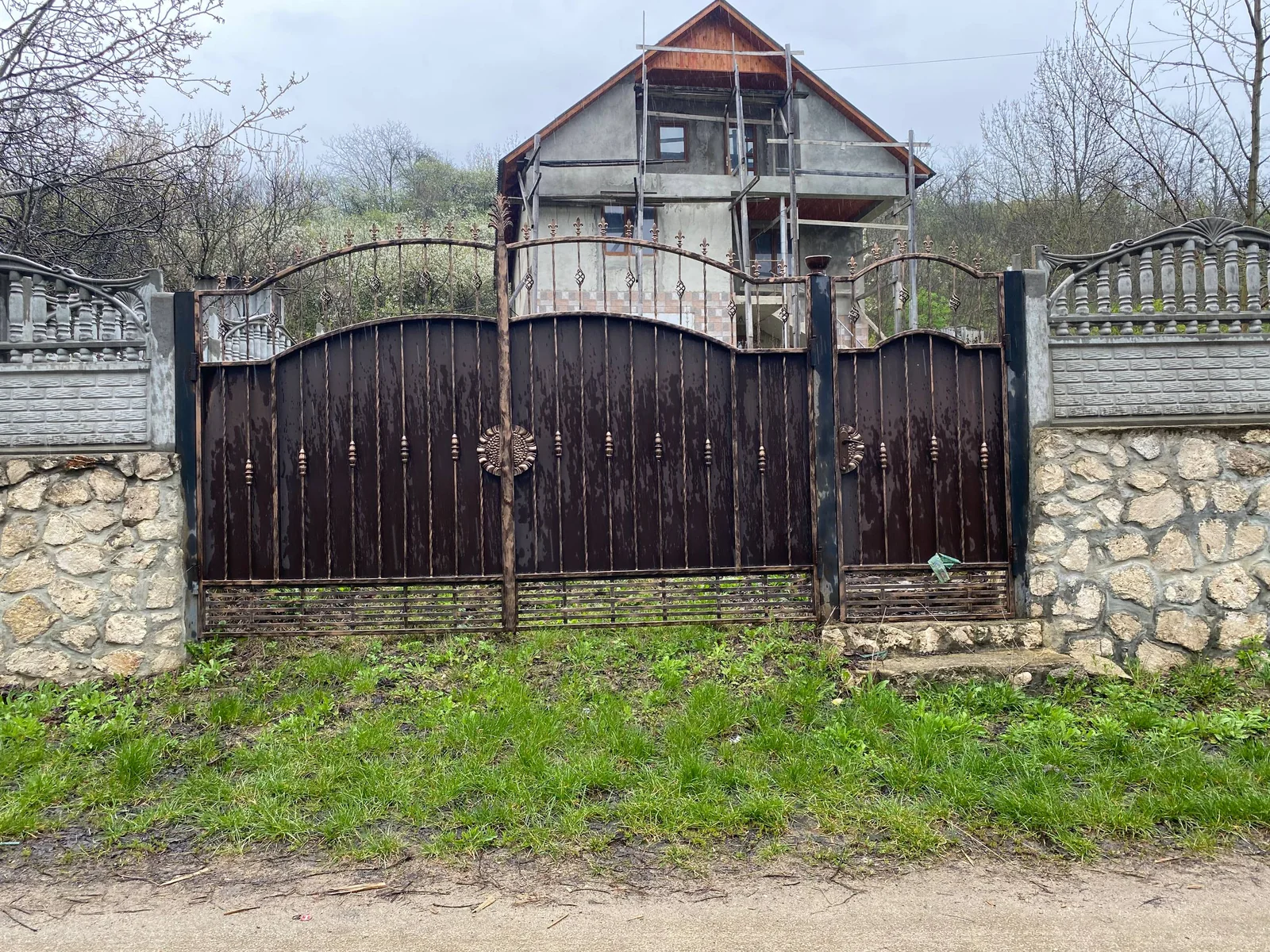 Porți P18 — fotografie din portofoliul gardporti.md